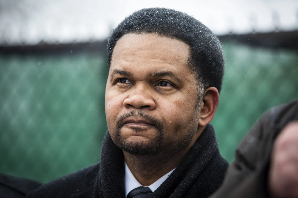 Fact-check: Aurora Mayor Richard Irvin claims he reduced homicides by ...
